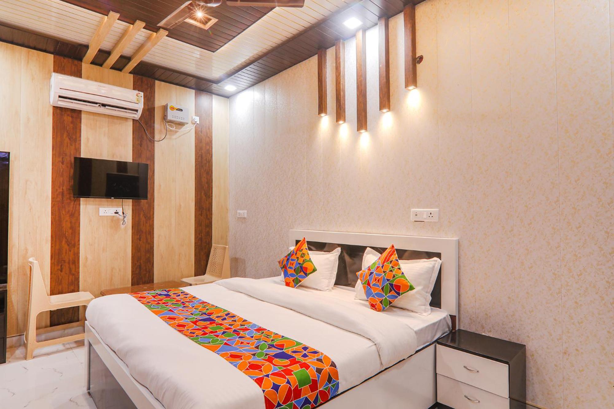 Ayodhya Fabhotel Uma Yugul מראה חיצוני תמונה