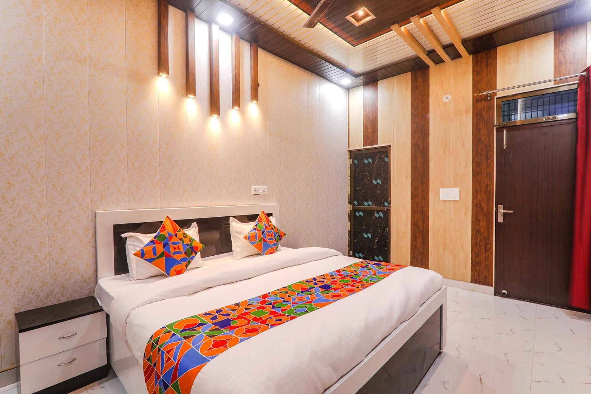 Ayodhya Fabhotel Uma Yugul מראה חיצוני תמונה