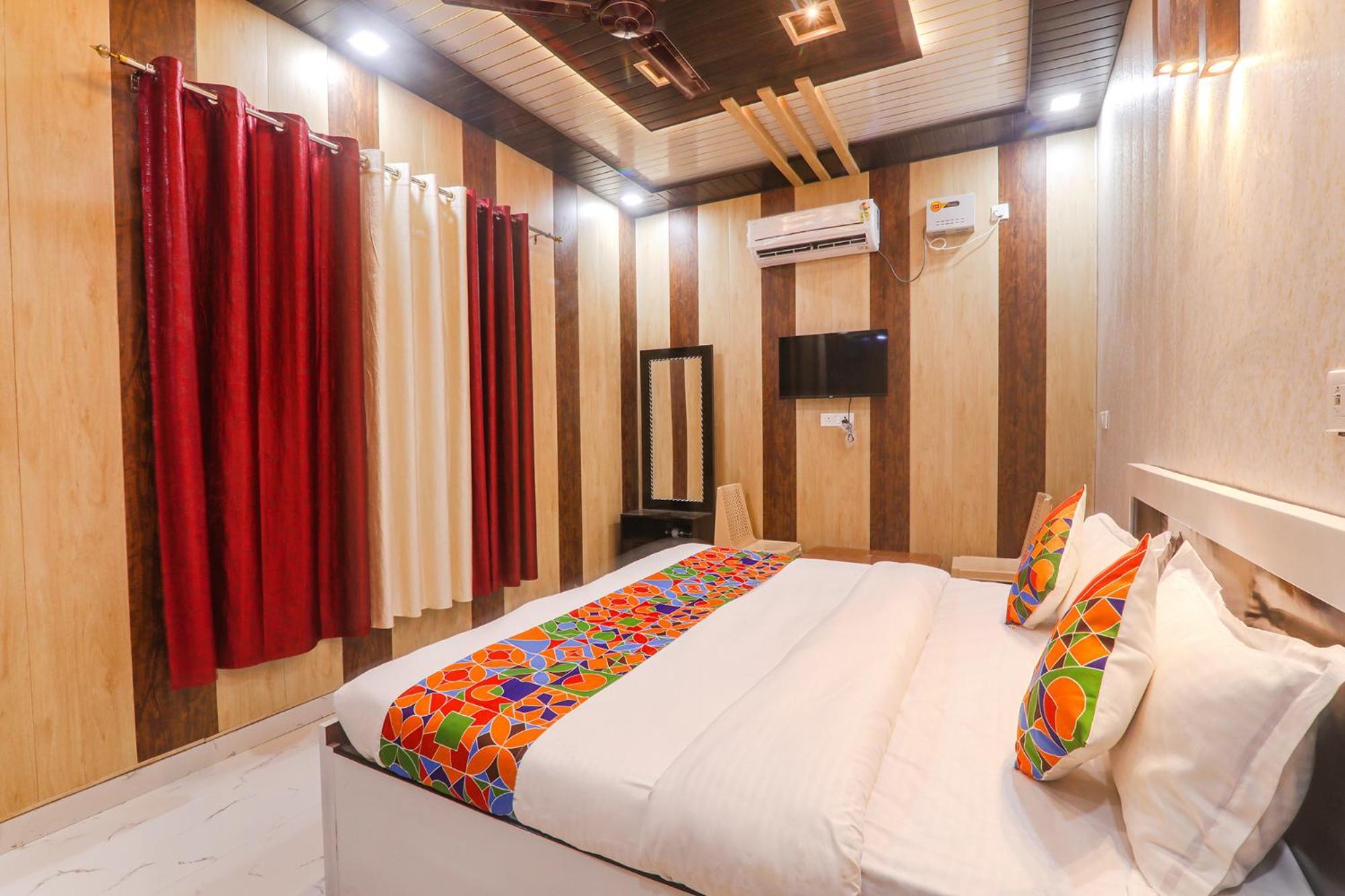 Ayodhya Fabhotel Uma Yugul מראה חיצוני תמונה