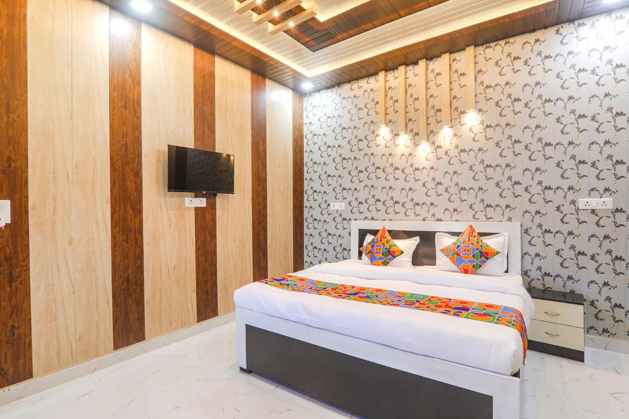Ayodhya Fabhotel Uma Yugul מראה חיצוני תמונה