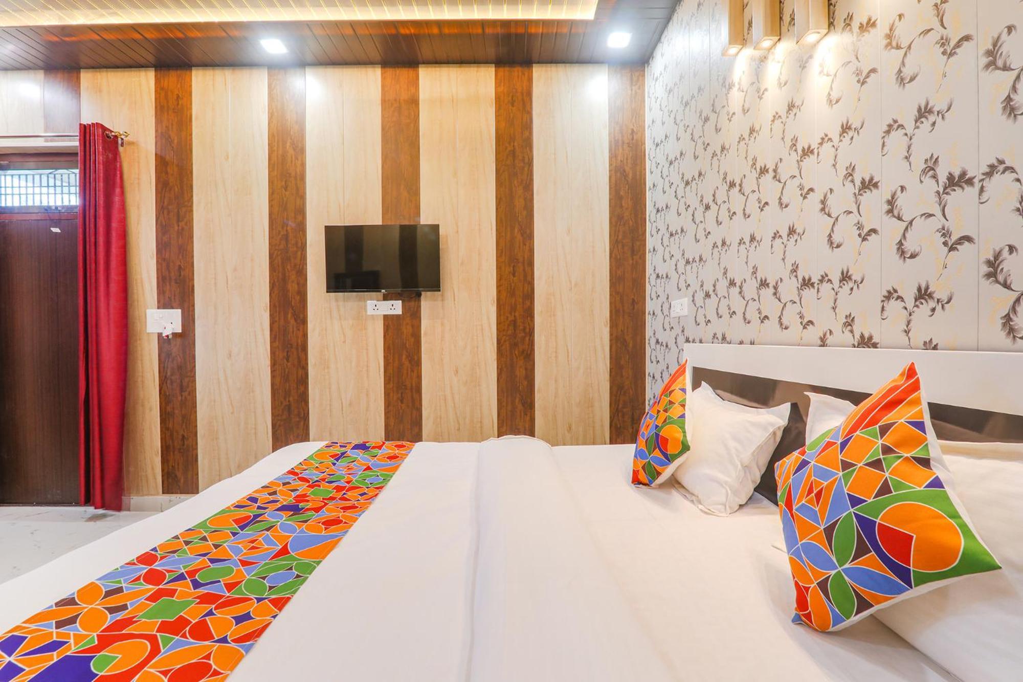 Ayodhya Fabhotel Uma Yugul מראה חיצוני תמונה