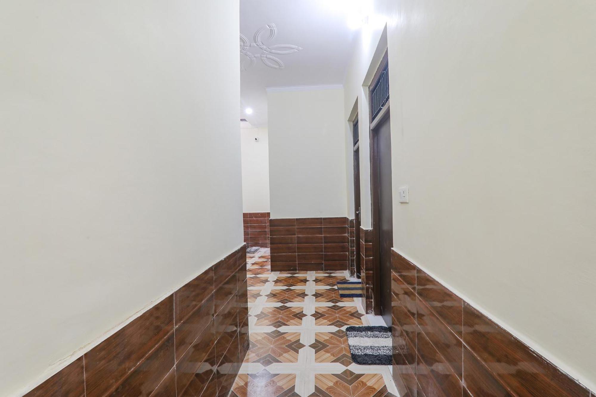 Ayodhya Fabhotel Uma Yugul מראה חיצוני תמונה