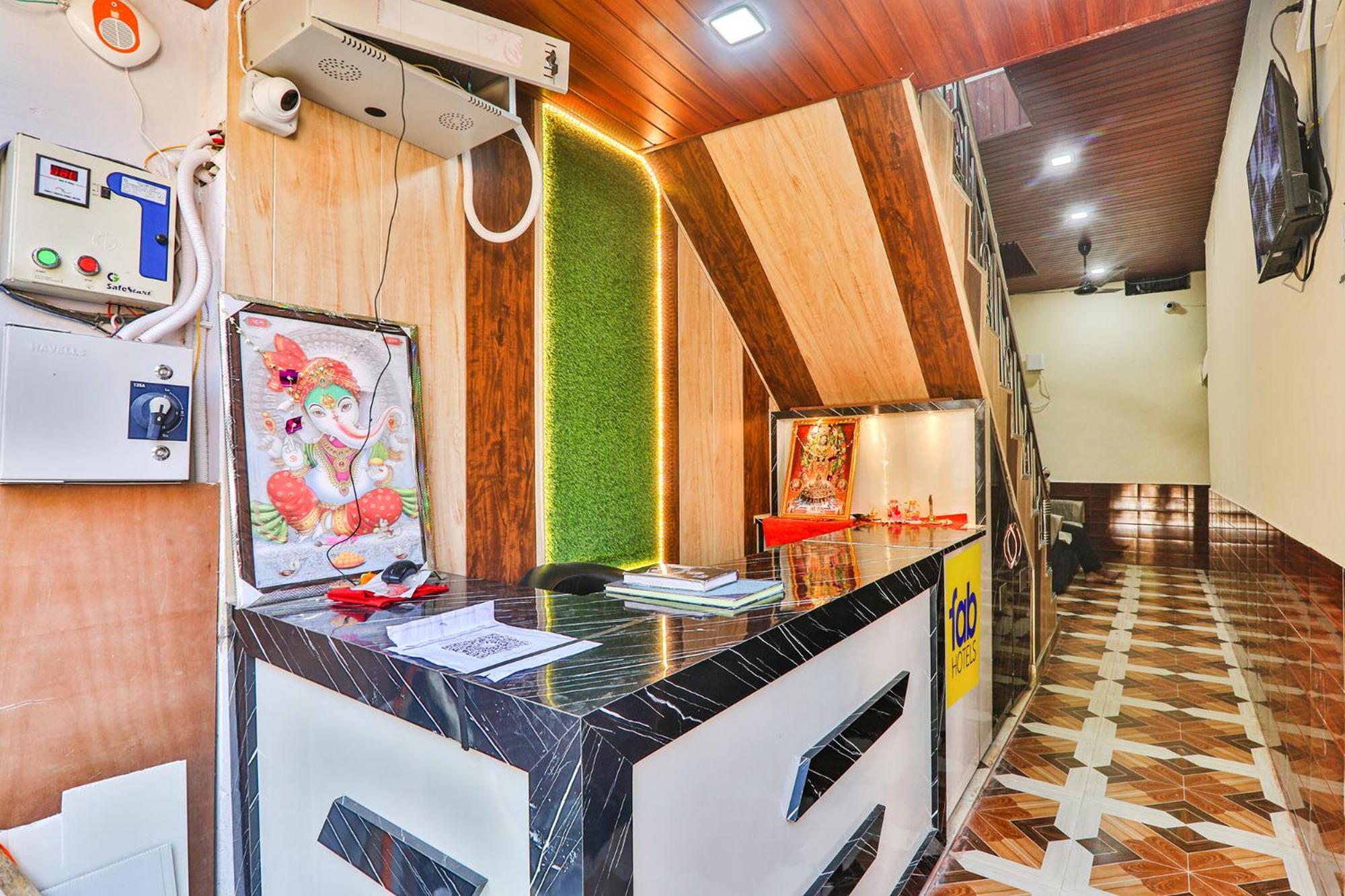 Ayodhya Fabhotel Uma Yugul מראה חיצוני תמונה