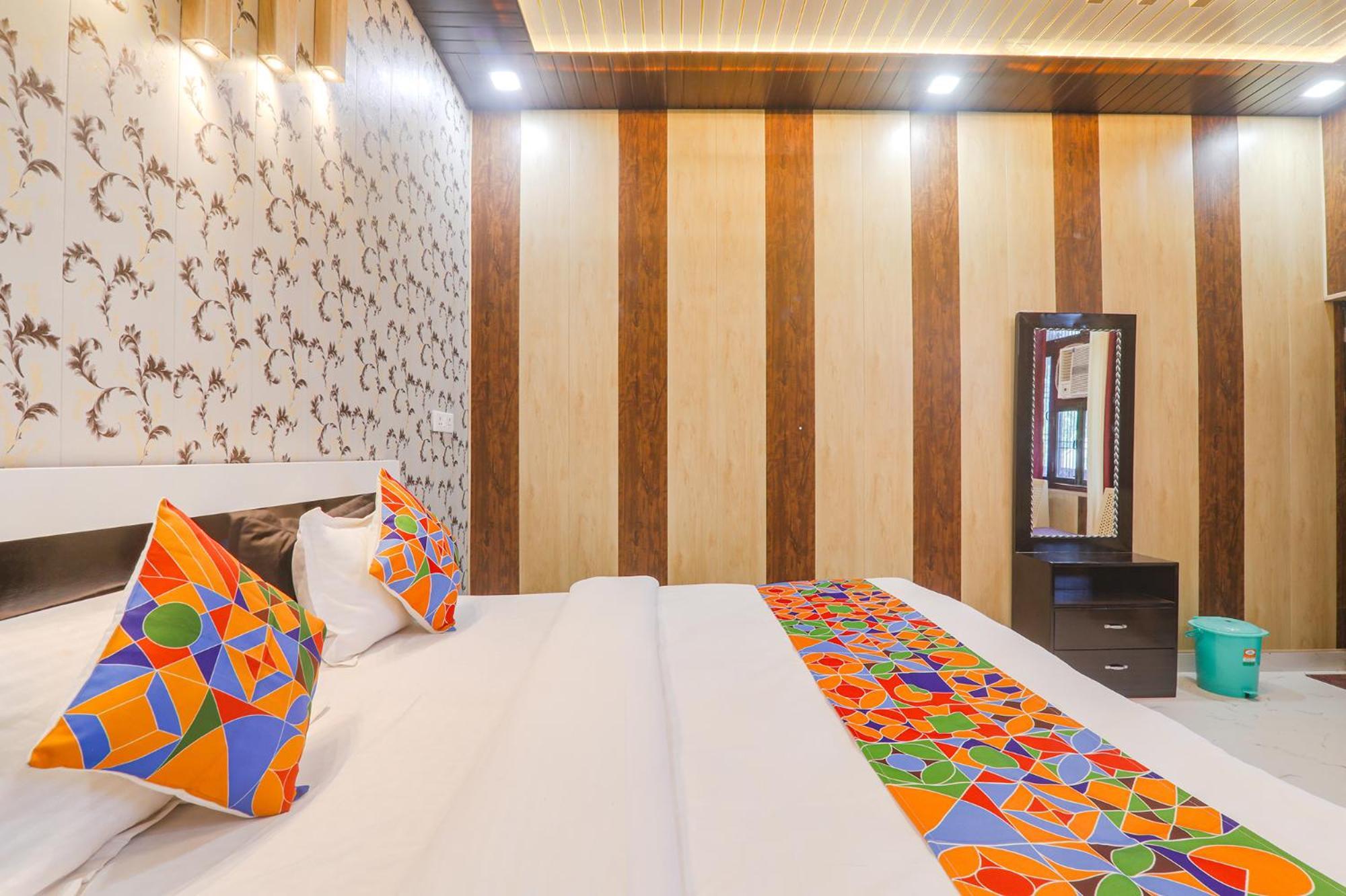 Ayodhya Fabhotel Uma Yugul מראה חיצוני תמונה